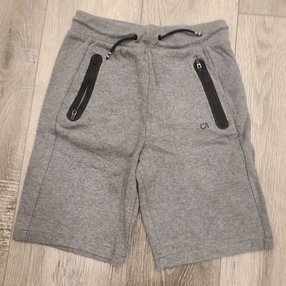 GapFit Shorts - Picture 1 of 5
